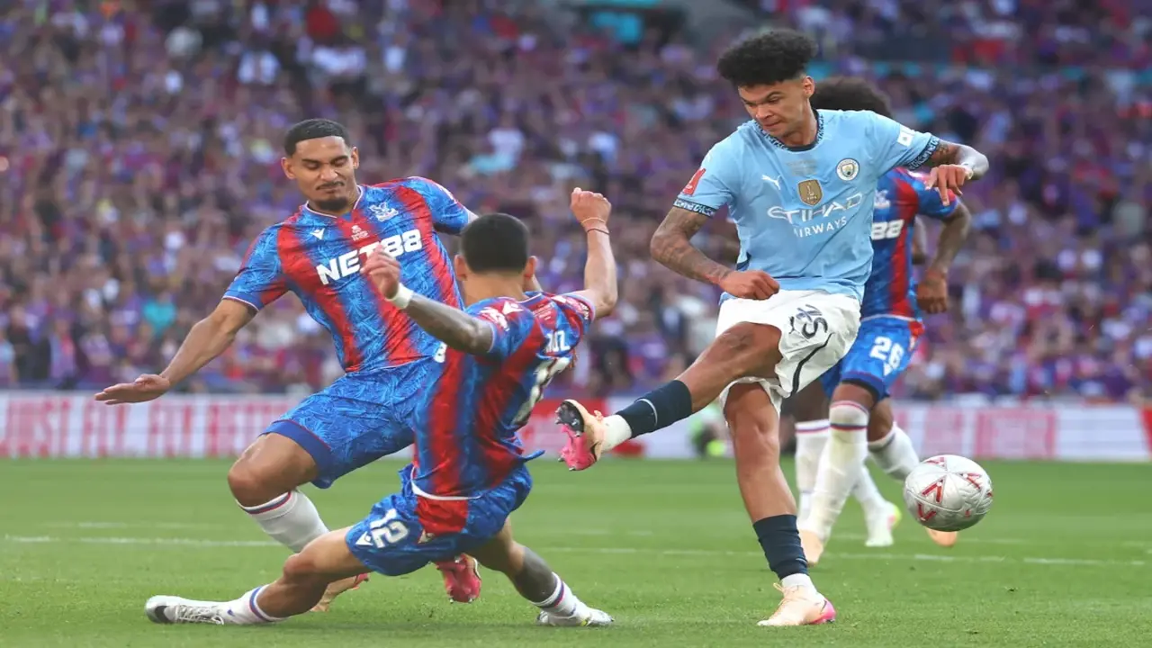 تشكيل مانشستر سيتي المتوقع ضد كريستال بالاس قبل مواجهة الحسم والقناة الناقلة